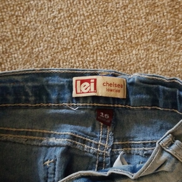 Size 16 Shorts - Picture 3 of 4